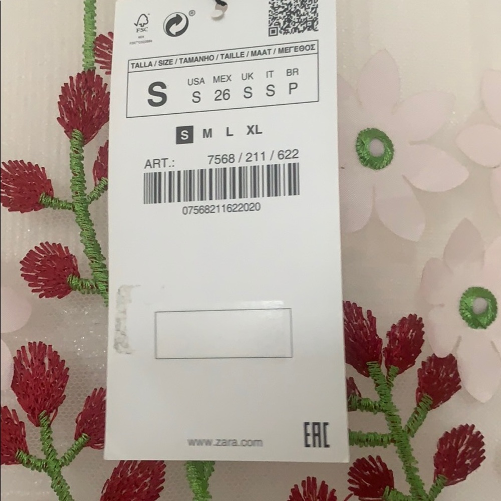 New Zara embroidered 3d flower mesh top s - Picture 3 of 5
